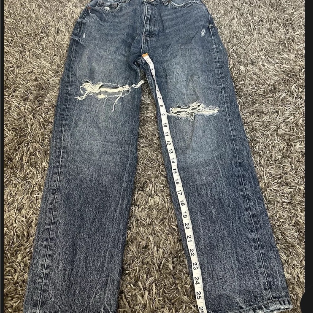 Zara High Rise Waisted Jeans Women’s Size 6 Distressed Blue - Picture 2 of 6